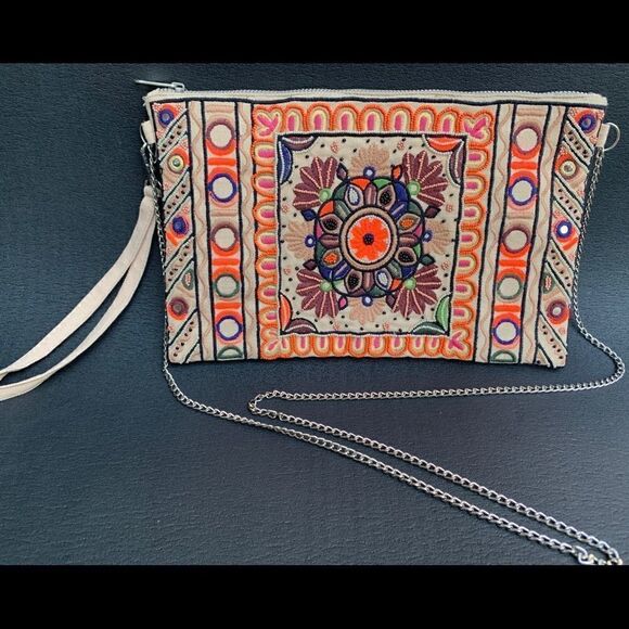 New Jalyn Sole Society Colorful Boho Chic Handbag - Picture 1 of 6